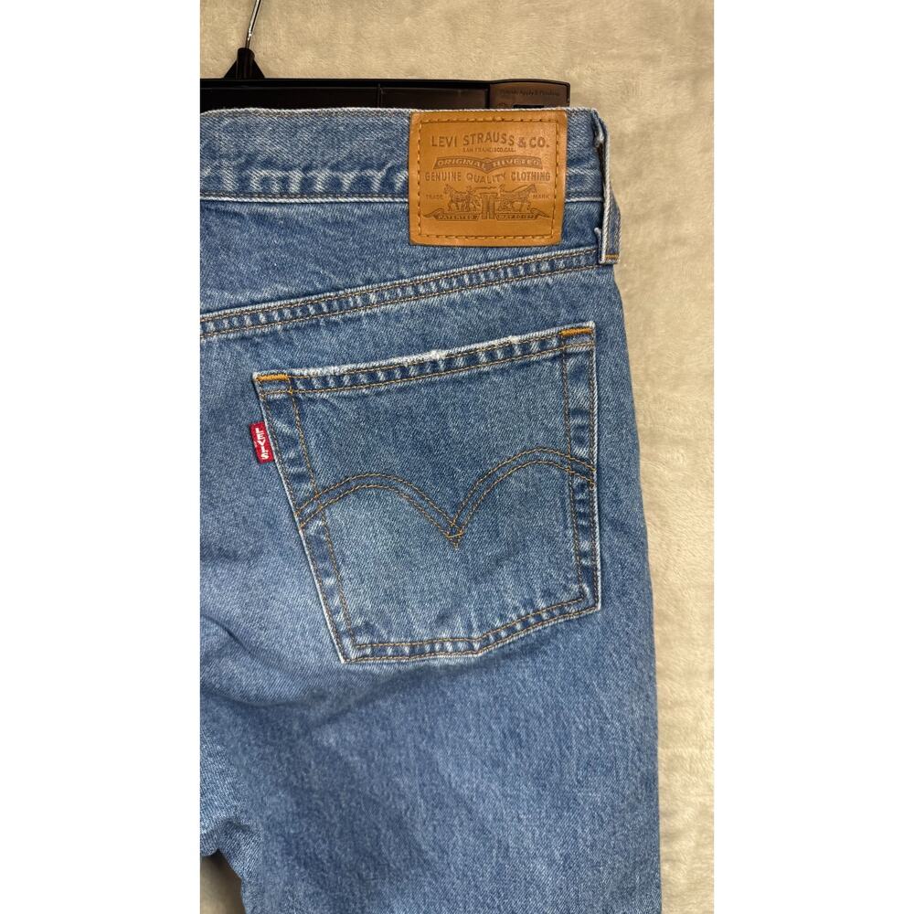 Levi's Premium Jeans Womens 29 Blue Wedgie Straight Medium Wash Button Fly Logo